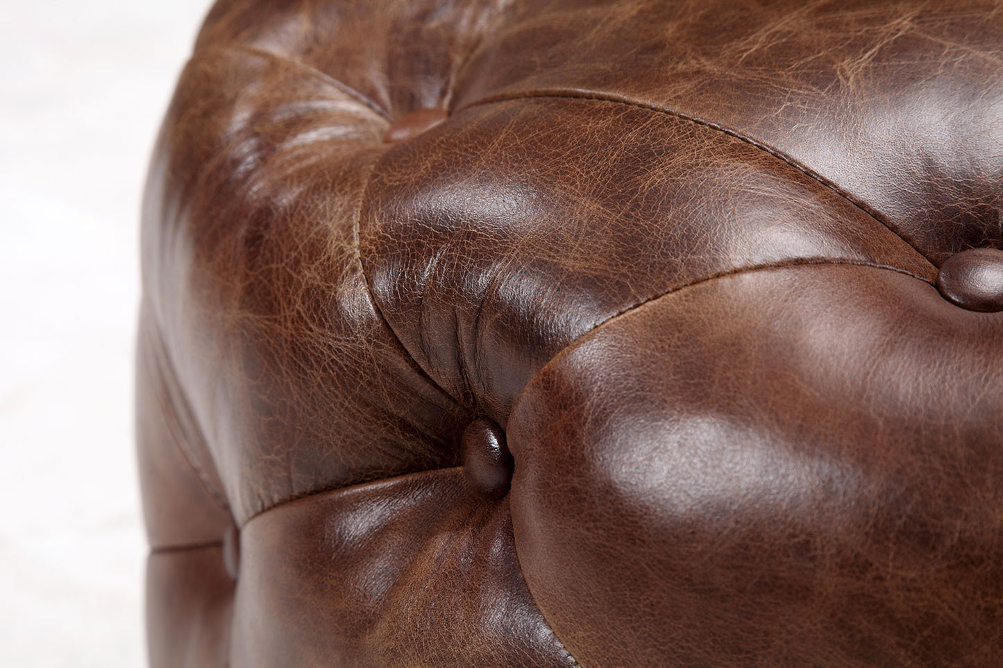 Capiton du pouf Chesterfield en Cuir