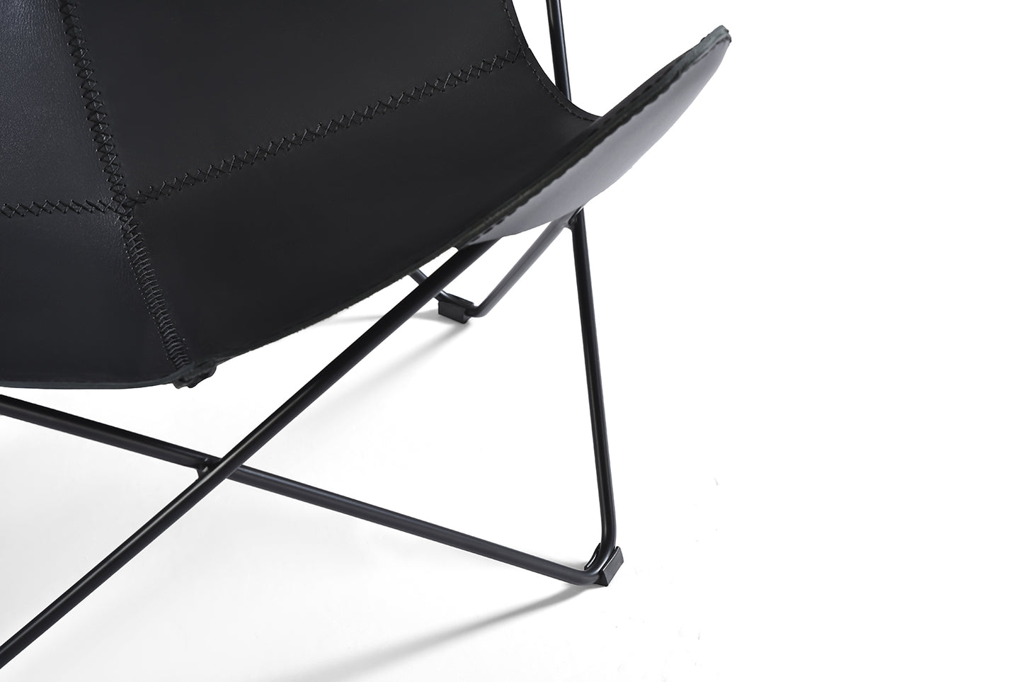 Fauteuil Papillon Historique en cuir noir